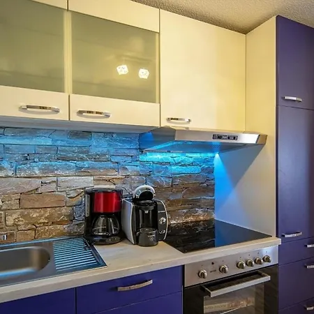 Vulkanhoehe - Im Maarberg - In Am * Schalkenmehren