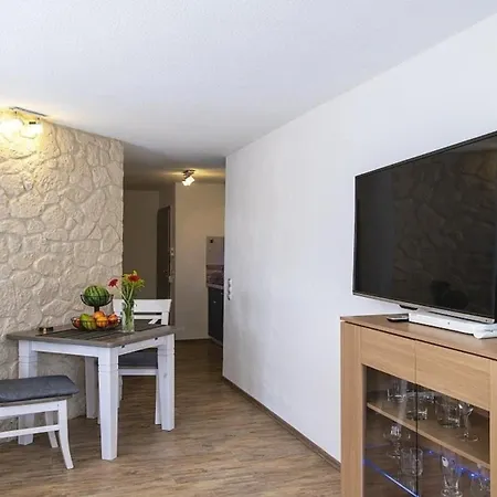 Vulkanhoehe - Im Maarberg - In Am Schalkenmehren